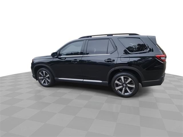 used 2024 Honda Pilot car, priced at $43,995