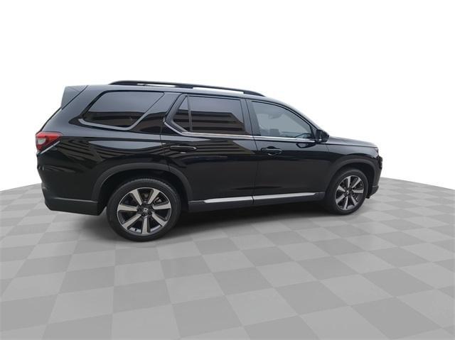 used 2024 Honda Pilot car, priced at $43,995