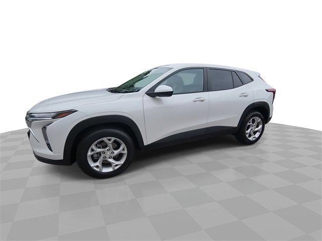 used 2024 Chevrolet Trax car, priced at $21,493