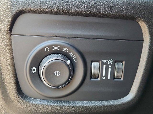 used 2022 Jeep Grand Cherokee car, priced at $32,995