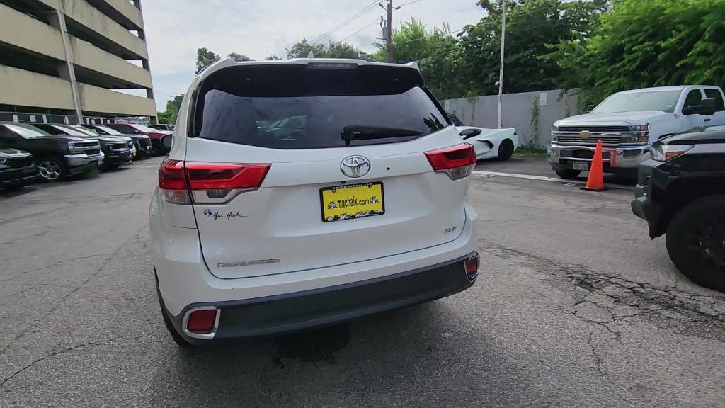 used 2019 Toyota Highlander car, priced at $27,491