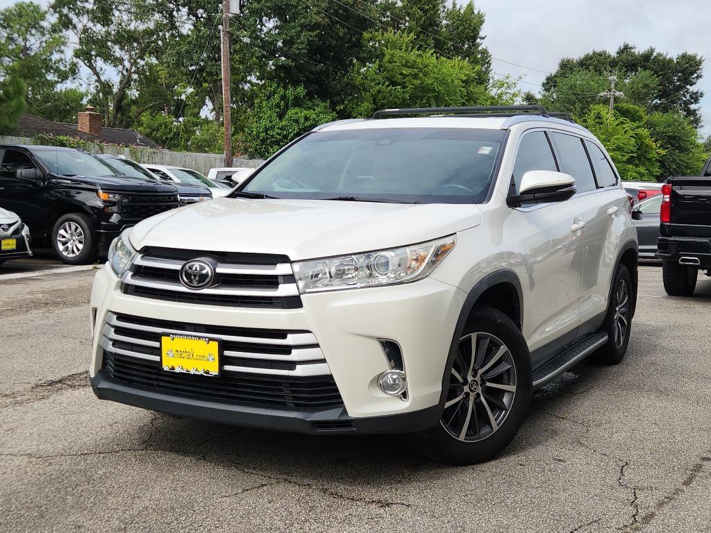 used 2019 Toyota Highlander car, priced at $27,491