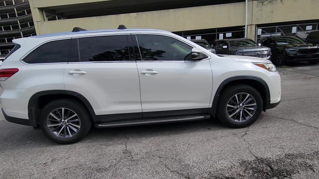 used 2019 Toyota Highlander car, priced at $27,491