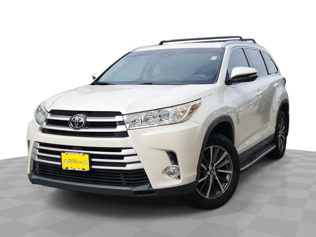 used 2019 Toyota Highlander car, priced at $27,491