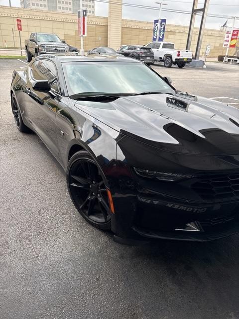 used 2022 Chevrolet Camaro car, priced at $29,991