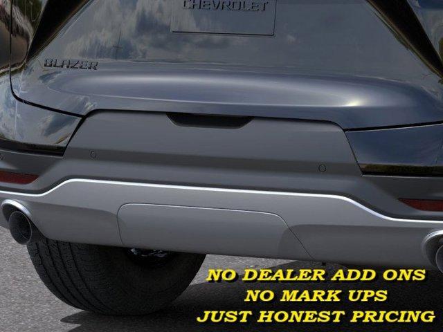 new 2025 Chevrolet Blazer car, priced at $33,180