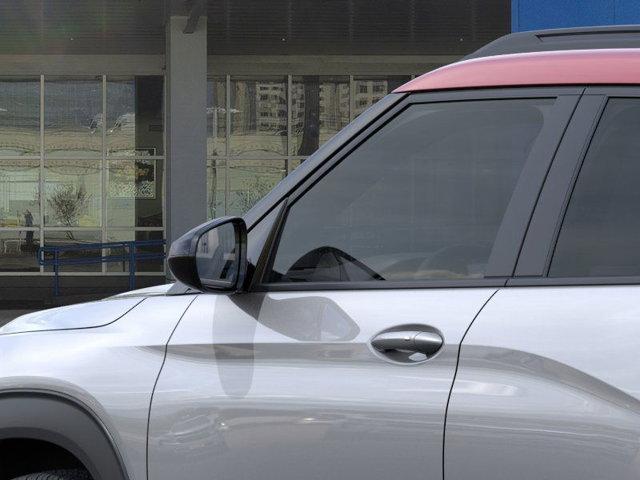 new 2025 Chevrolet TrailBlazer car, priced at $29,718