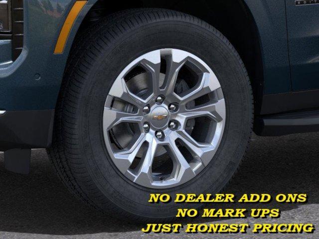 new 2025 Chevrolet Suburban car, priced at $70,600