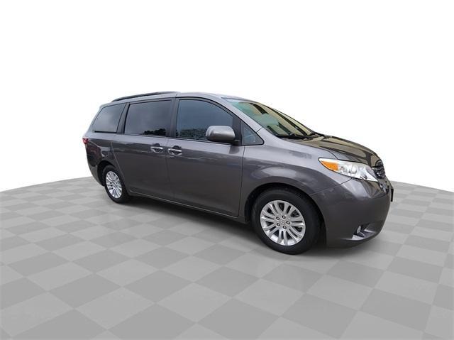 used 2017 Toyota Sienna car, priced at $21,191