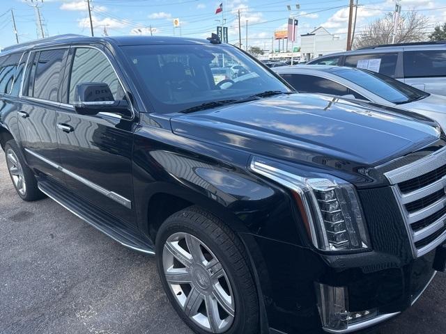 used 2020 Cadillac Escalade ESV car, priced at $40,491