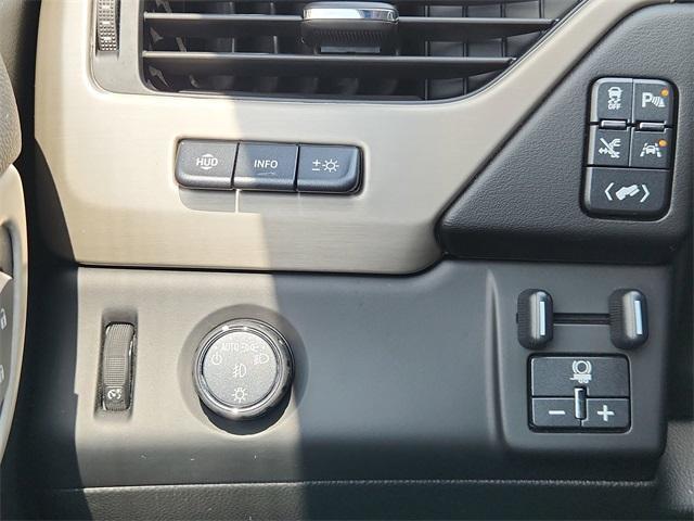 used 2020 GMC Yukon XL car, priced at $41,993
