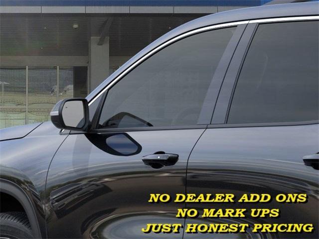 new 2025 Chevrolet Traverse car, priced at $47,018