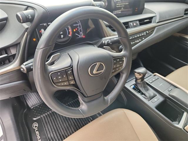 used 2019 Lexus ES 350 car, priced at $26,492