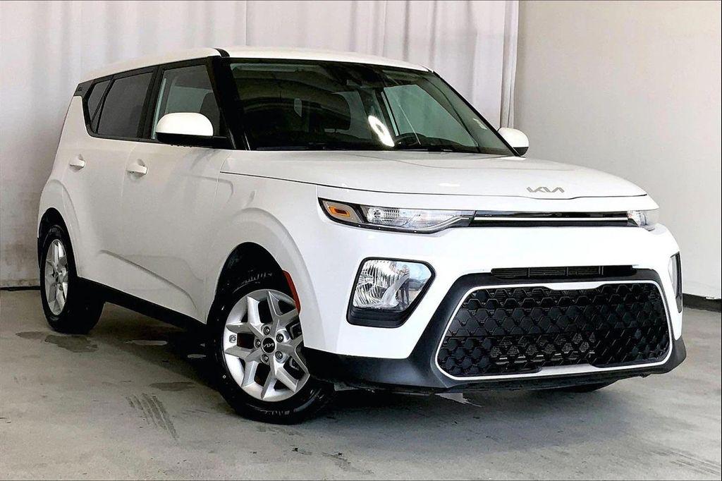 used 2022 Kia Soul car, priced at $14,991