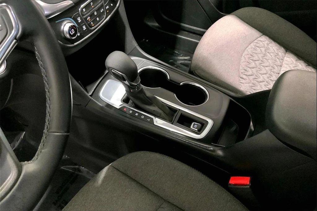 used 2024 Chevrolet Equinox car, priced at $19,705