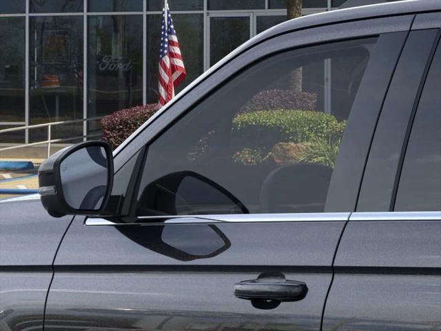 new 2025 Ford Expedition car, priced at $91,995