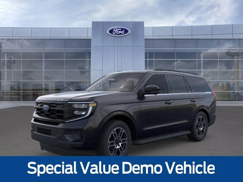 new 2025 Ford Expedition car, priced at $61,615
