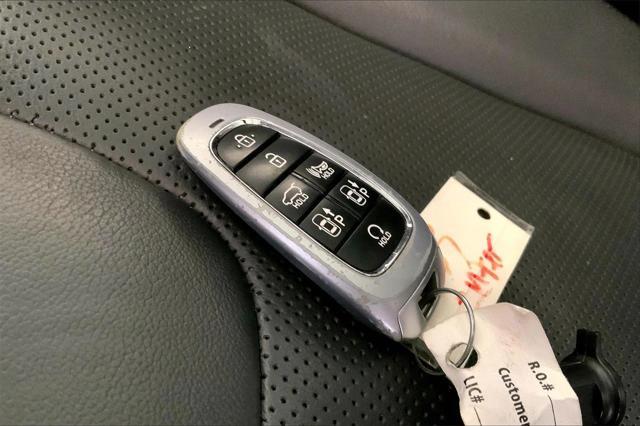 used 2023 Hyundai Santa Fe car, priced at $20,992