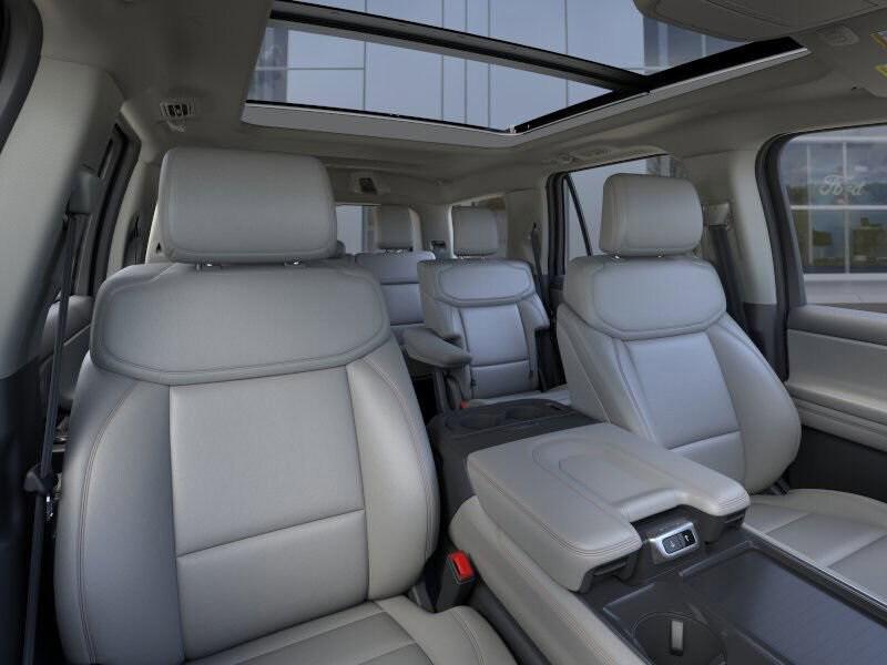 new 2025 Ford Expedition car, priced at $67,879
