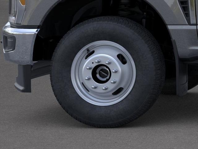 new 2025 Ford F-350 car, priced at $72,580