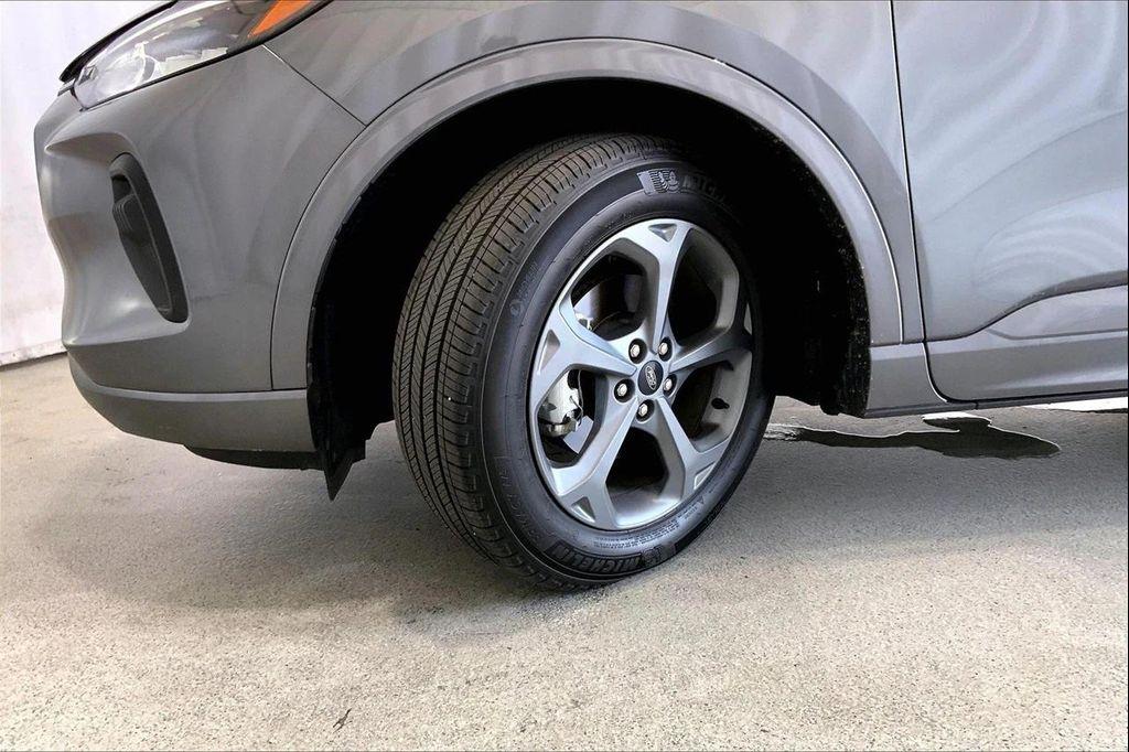 used 2024 Ford Escape car, priced at $24,991