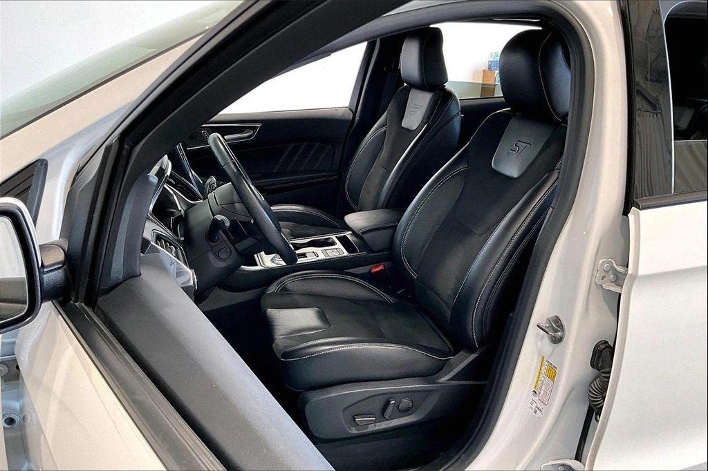 used 2021 Ford Edge car, priced at $21,991