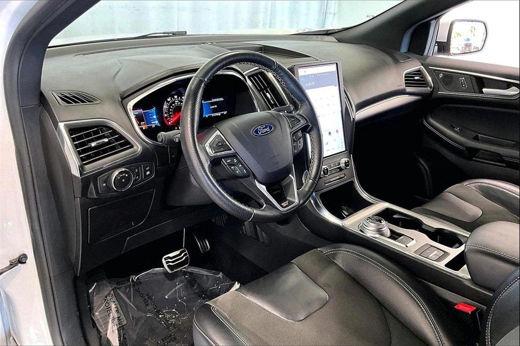 used 2021 Ford Edge car, priced at $21,991