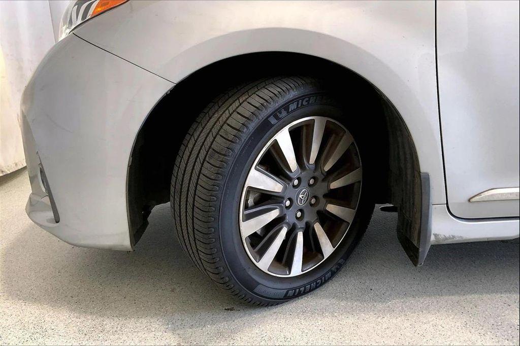 used 2019 Toyota Sienna car, priced at $25,492