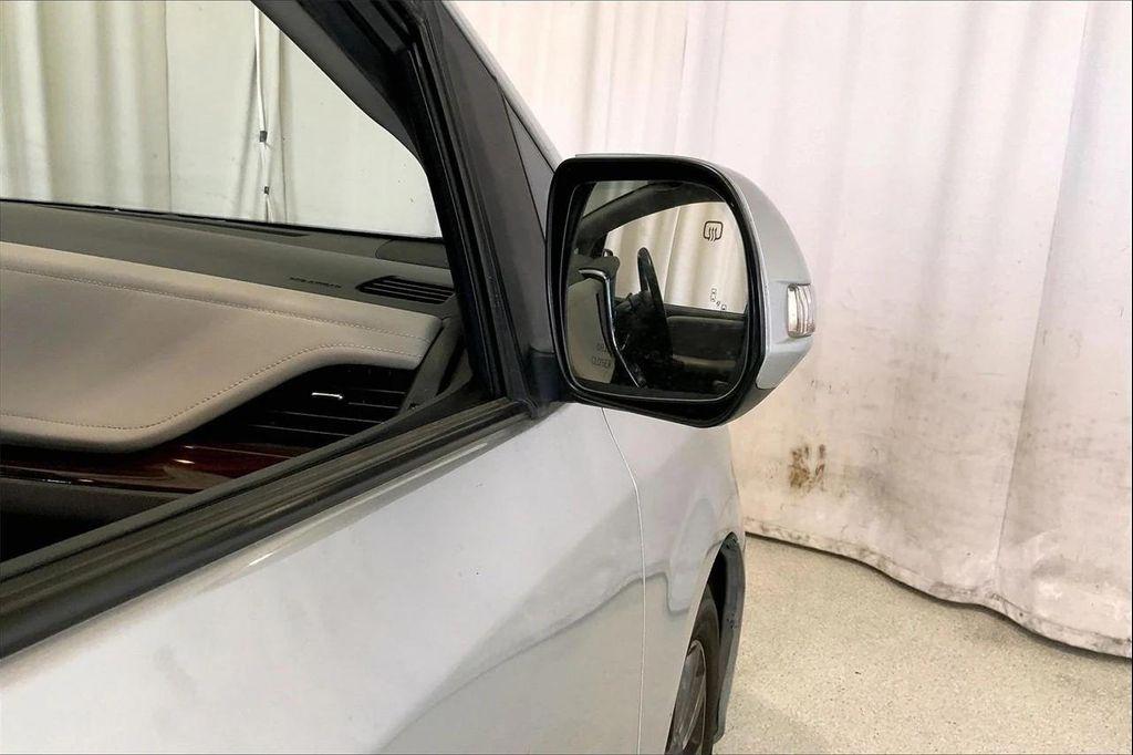 used 2019 Toyota Sienna car, priced at $25,492