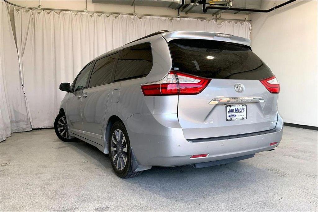 used 2019 Toyota Sienna car, priced at $25,492