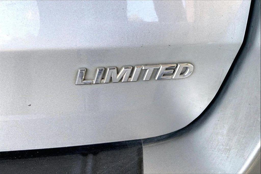 used 2019 Toyota Sienna car, priced at $25,492