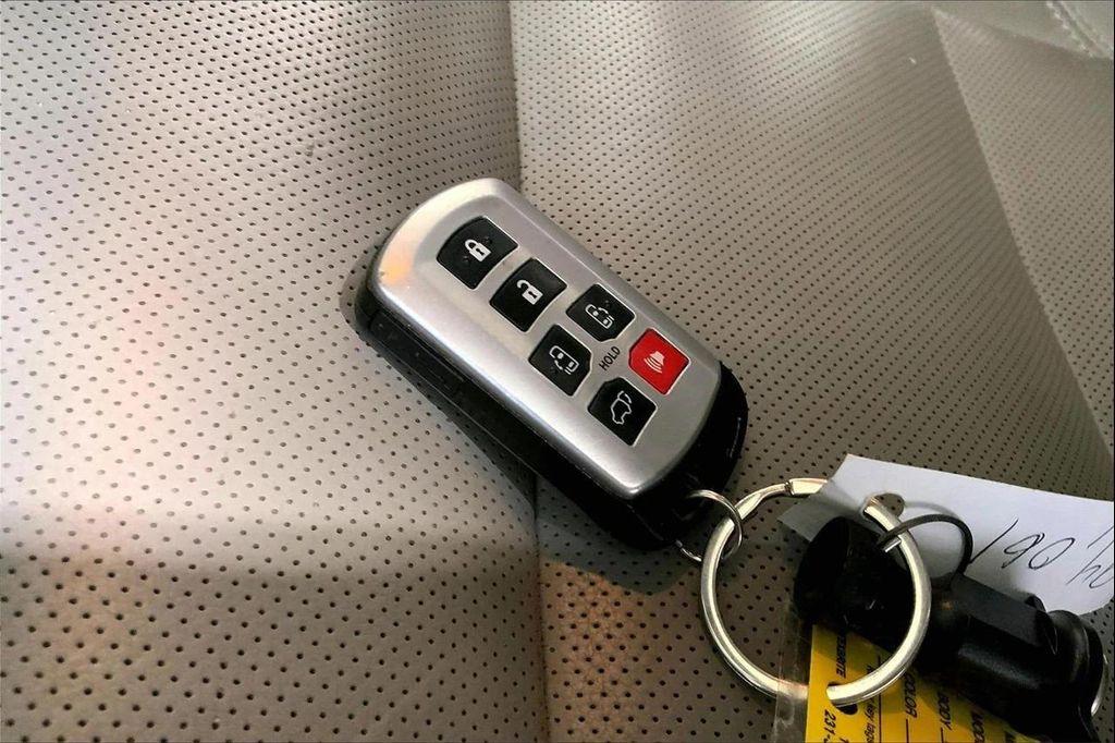 used 2019 Toyota Sienna car, priced at $25,492