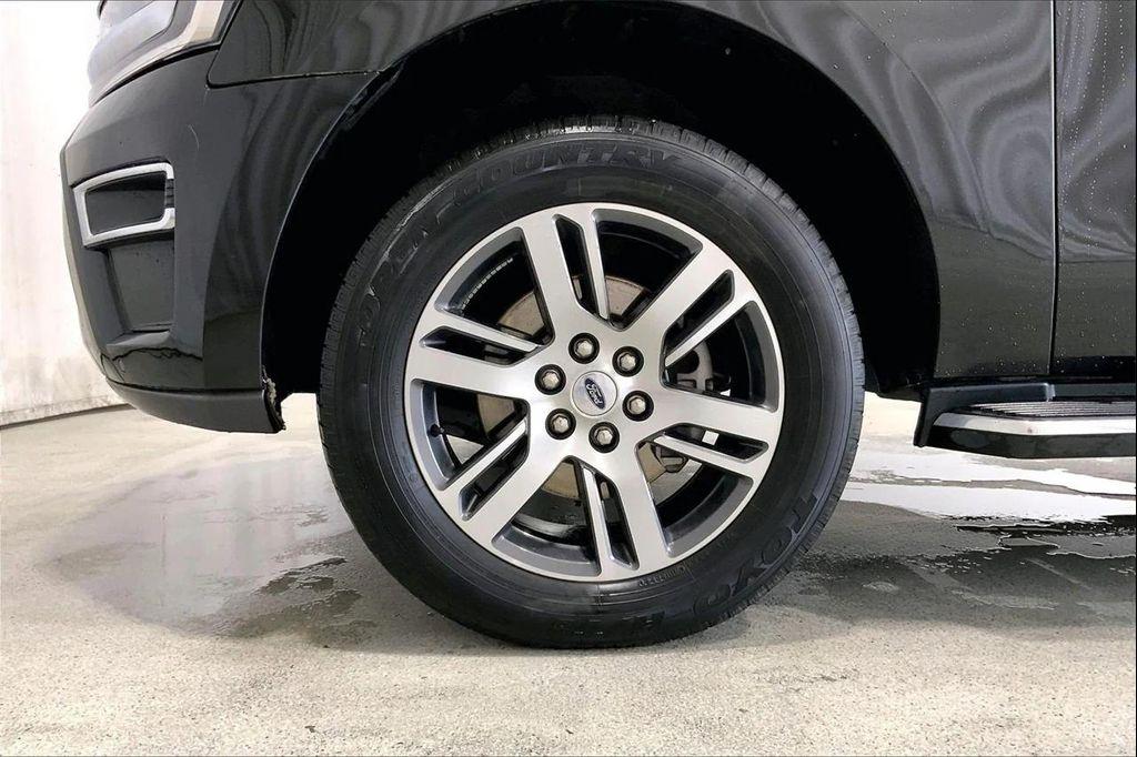 used 2023 Ford Expedition Max car, priced at $45,991