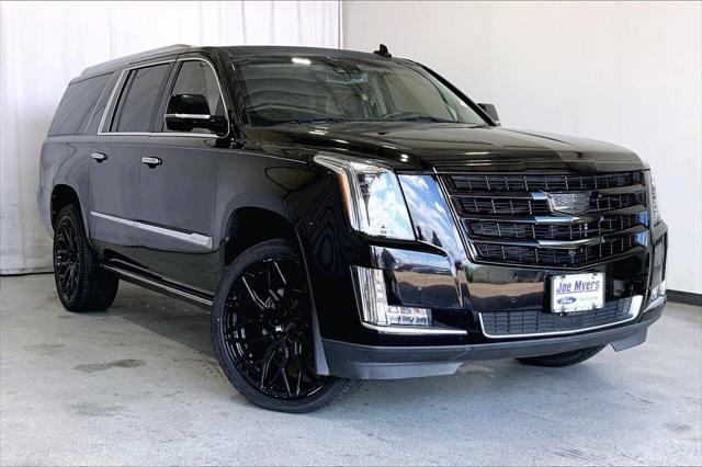 used 2016 Cadillac Escalade ESV car, priced at $25,891