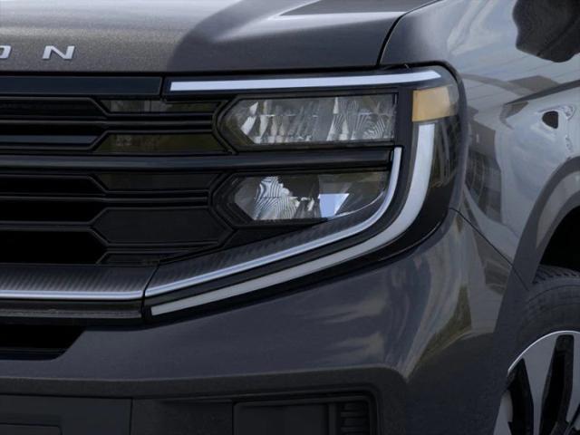 new 2025 Ford Expedition car, priced at $76,462