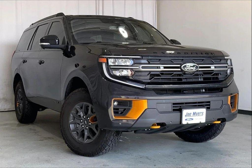used 2025 Ford Expedition car, priced at $78,661