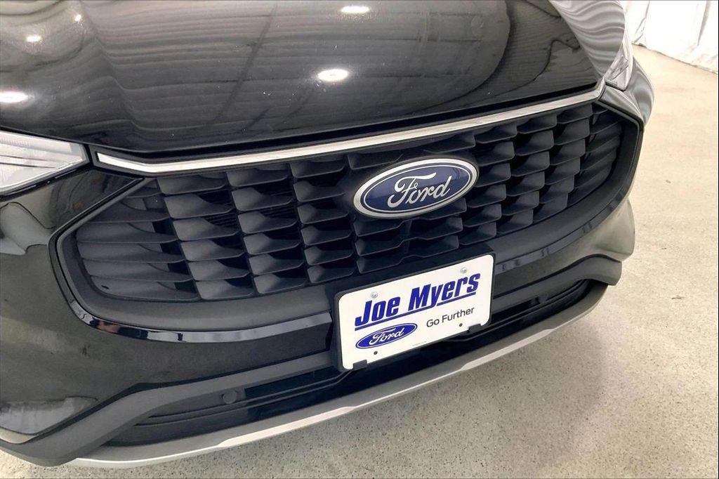 used 2023 Ford Escape car, priced at $16,797