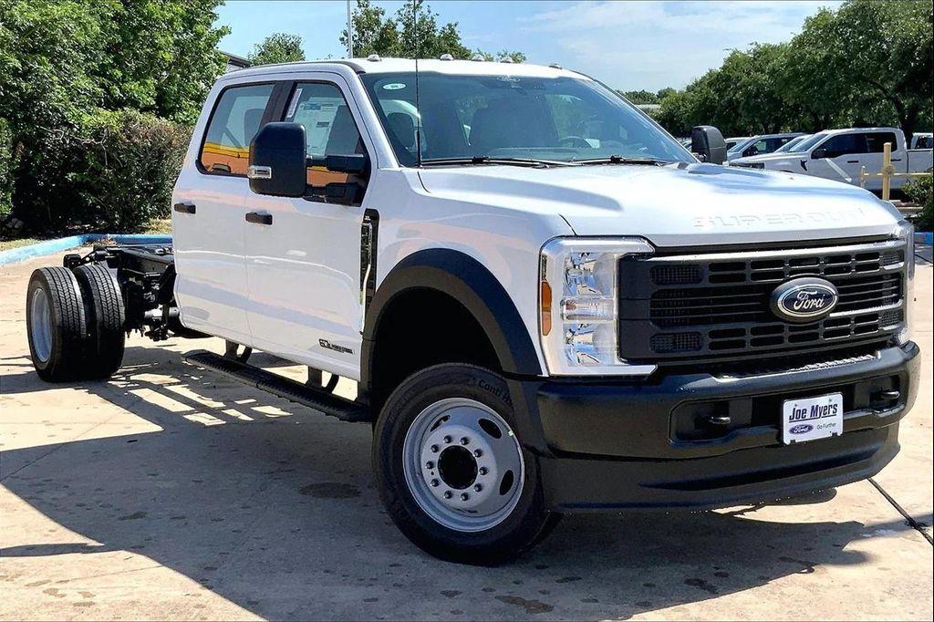 new 2025 Ford F-450 car, priced at $72,394