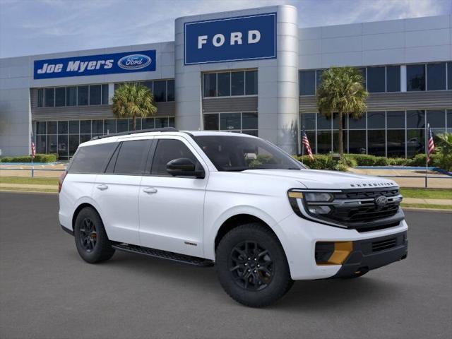 new 2025 Ford Expedition car, priced at $81,080