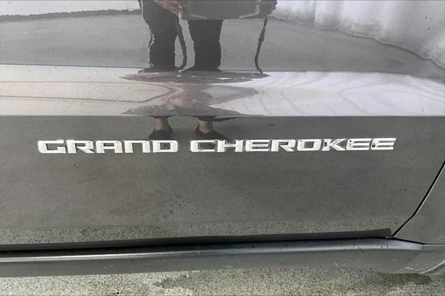 used 2015 Jeep Grand Cherokee car, priced at $13,321