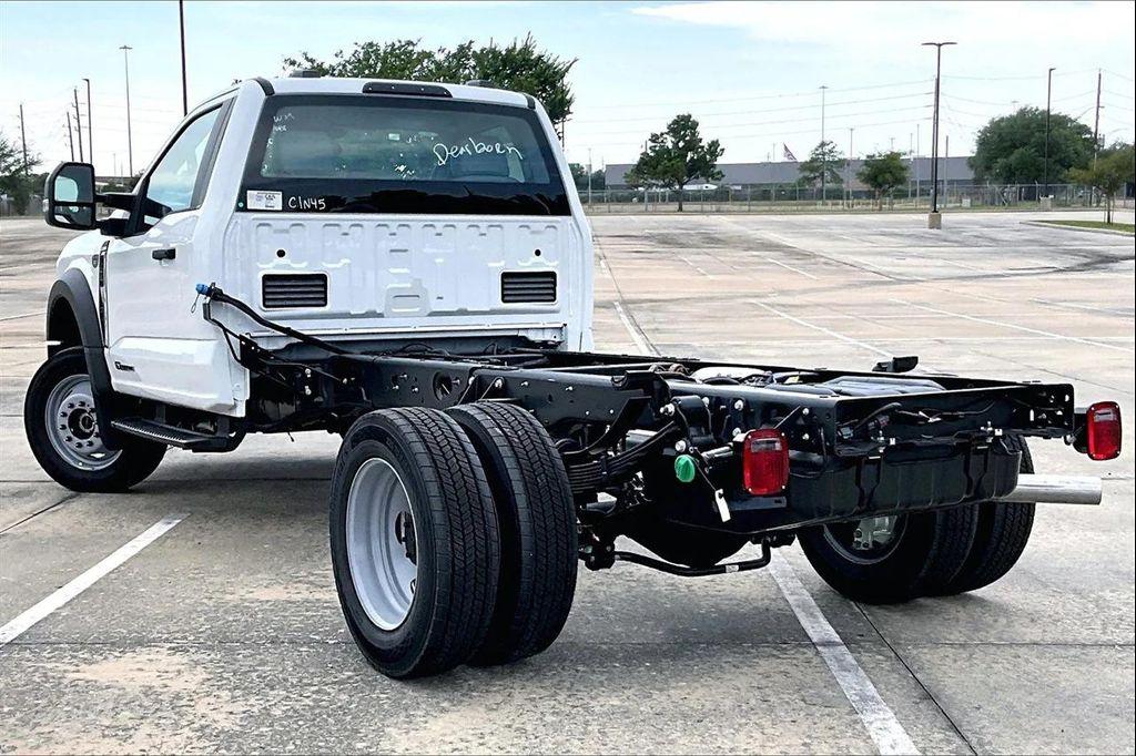 new 2025 Ford F-450 car, priced at $72,928