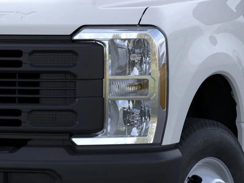 new 2025 Ford F-350 car, priced at $59,080