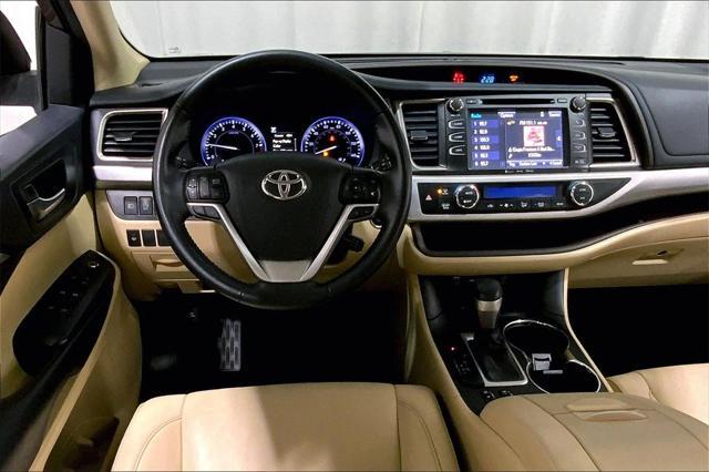 used 2019 Toyota Highlander car, priced at $20,993