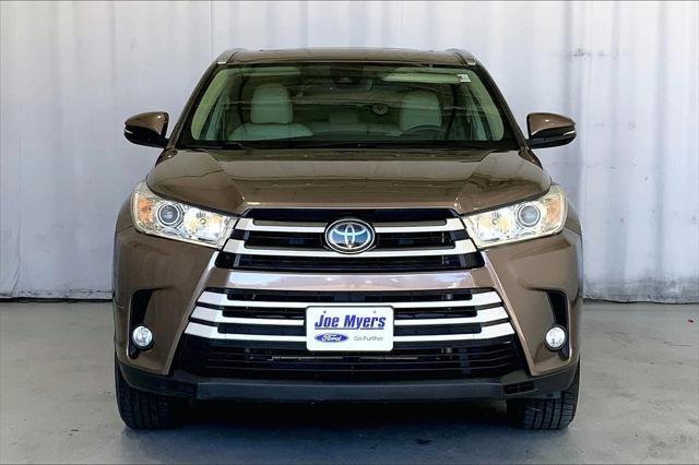 used 2019 Toyota Highlander car, priced at $20,993