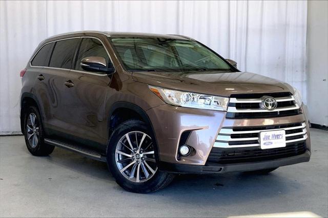 used 2019 Toyota Highlander car, priced at $21,833