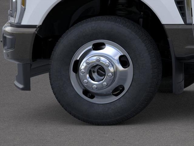 new 2025 Ford F-350 car, priced at $95,185