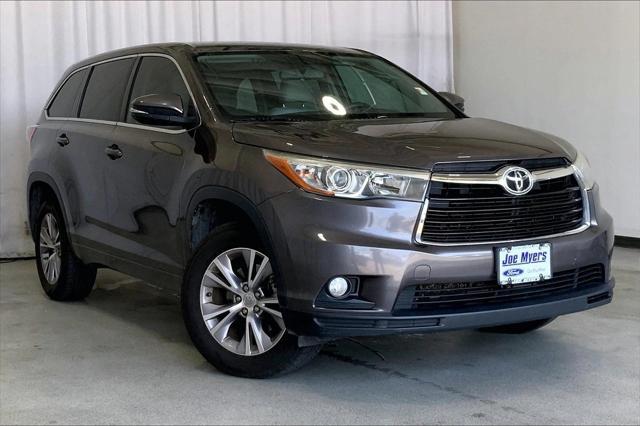 used 2015 Toyota Highlander car, priced at $16,991