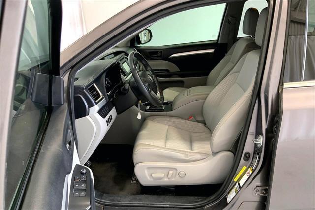 used 2015 Toyota Highlander car, priced at $16,991