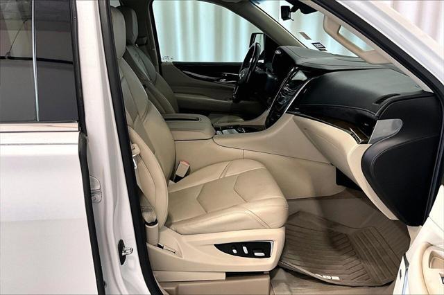 used 2019 Cadillac Escalade ESV car, priced at $37,991
