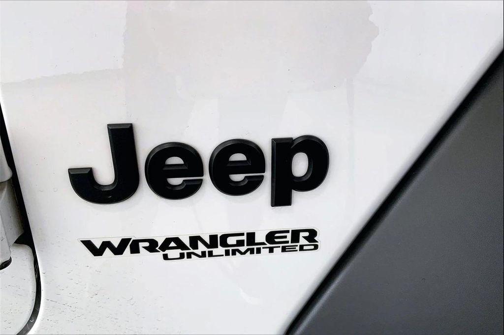 used 2022 Jeep Wrangler Unlimited car, priced at $28,992